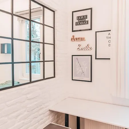 Ujlipotvaros Pearl 아파트