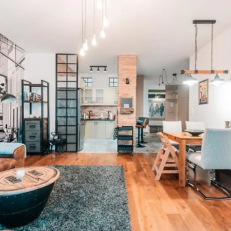 Ujlipotvaros Pearl * 부다페스트