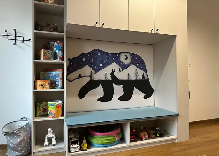 Ujlipotvaros Pearl Budapesta