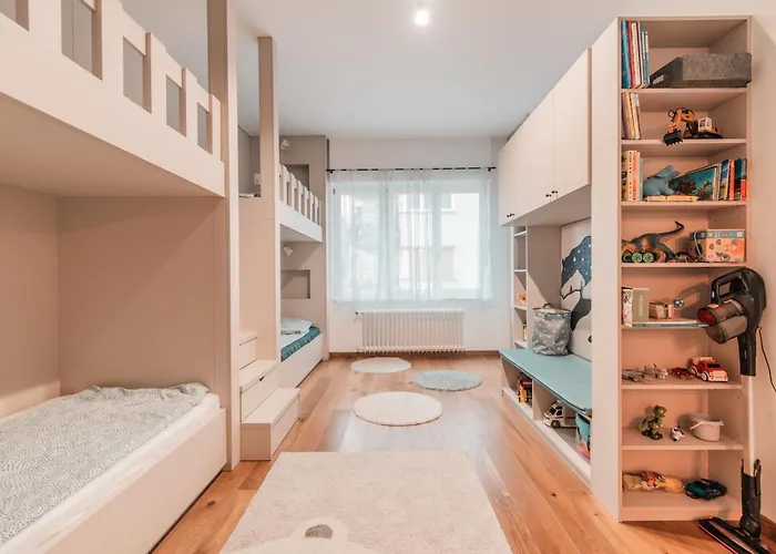 Ujlipotvaros Pearl Apartament *